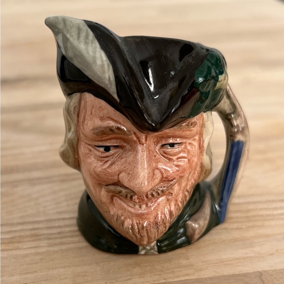 Royal Doulton Robin Hood Toby Mug Miniature D6541 Rare Vintage - Picture 1 of 8
